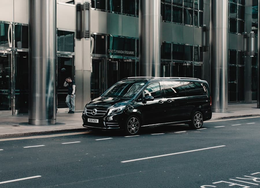 Luxury MPV – Mercedes V-Class or equivalent
